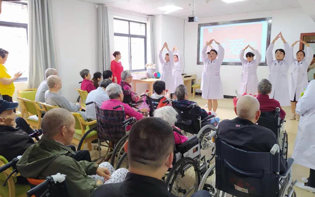 感恩母親節(jié)，海福祥給媽媽的驚喜你更喜歡哪一種？