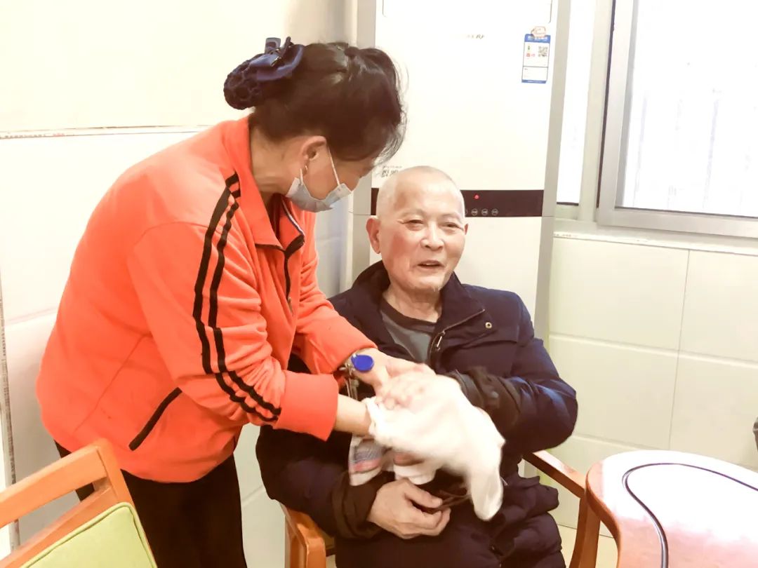 【最美護理員】傾情守護，筑起愛的家園