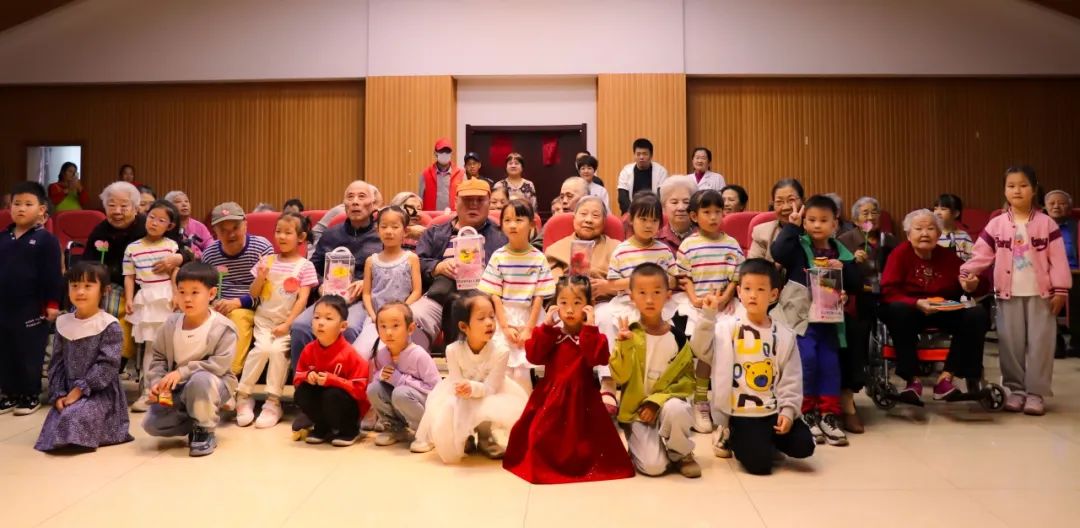海福祥丨歡聲“孝”語，共度重陽！